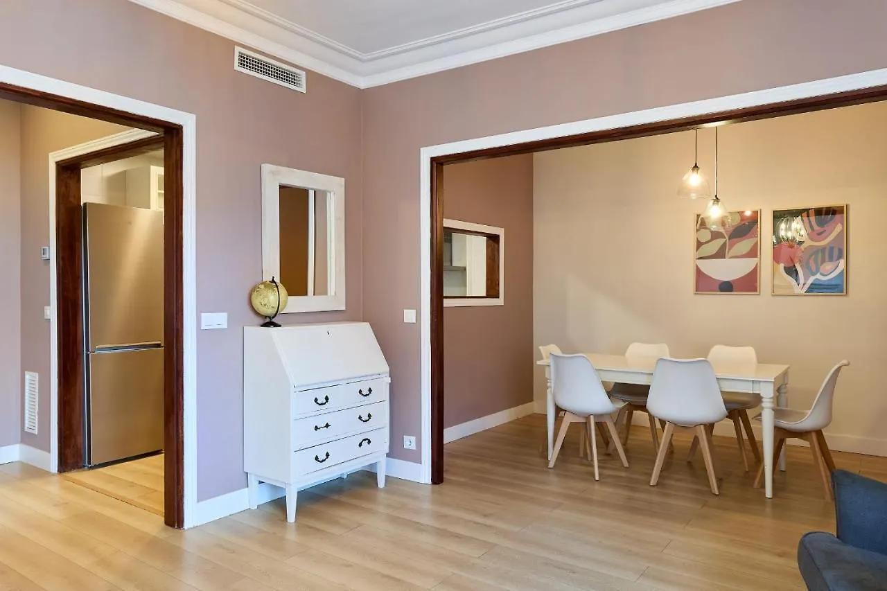 Casa Cosi - Casanova 6 Apartment Barcelona
